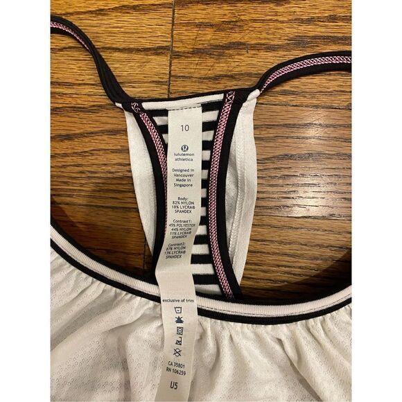 Lululemon No Limits Tank White / Classic Stripe Black White / Black - Picture 4 of 7